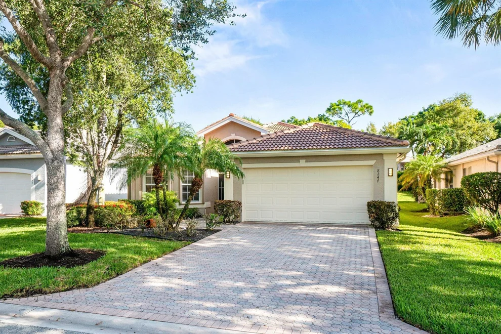 Unit for sale at 8247 Playa Del Sur Boulevard, Lake Worth, FL 33467