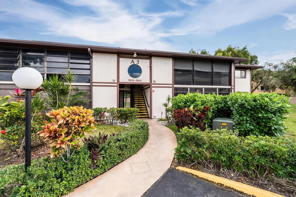 Unit for sale at 9852 S Belfort Circle, Tamarac, FL 33321