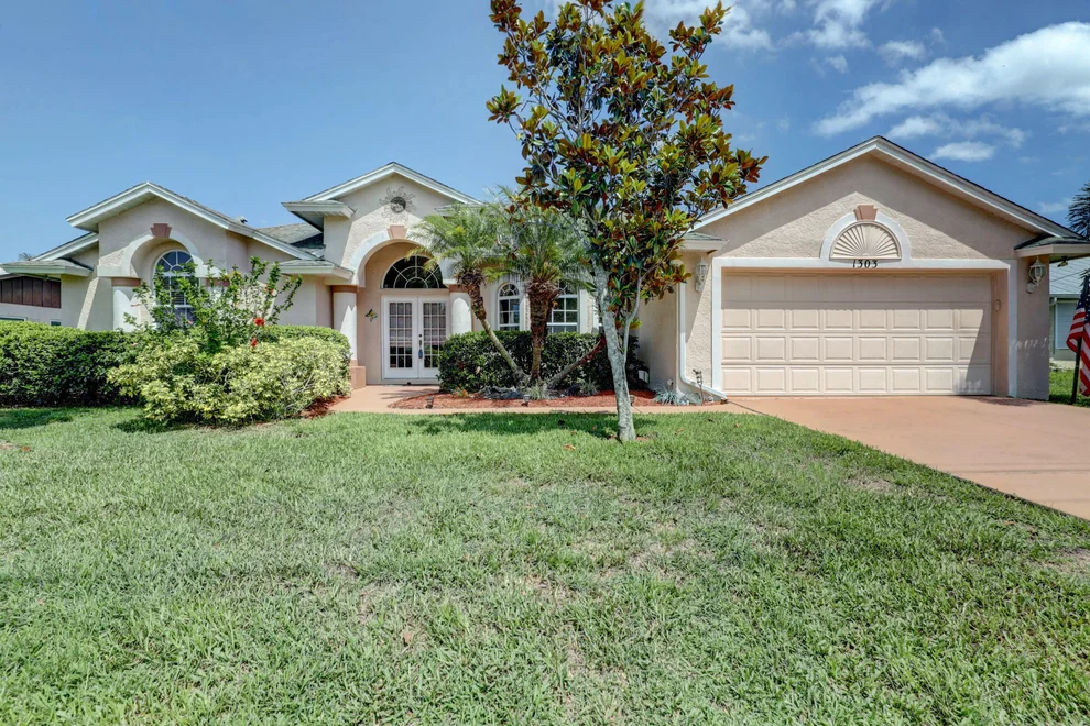 Unit for sale at 1303 SE Coral Reef Street, Port St Lucie, FL 34984