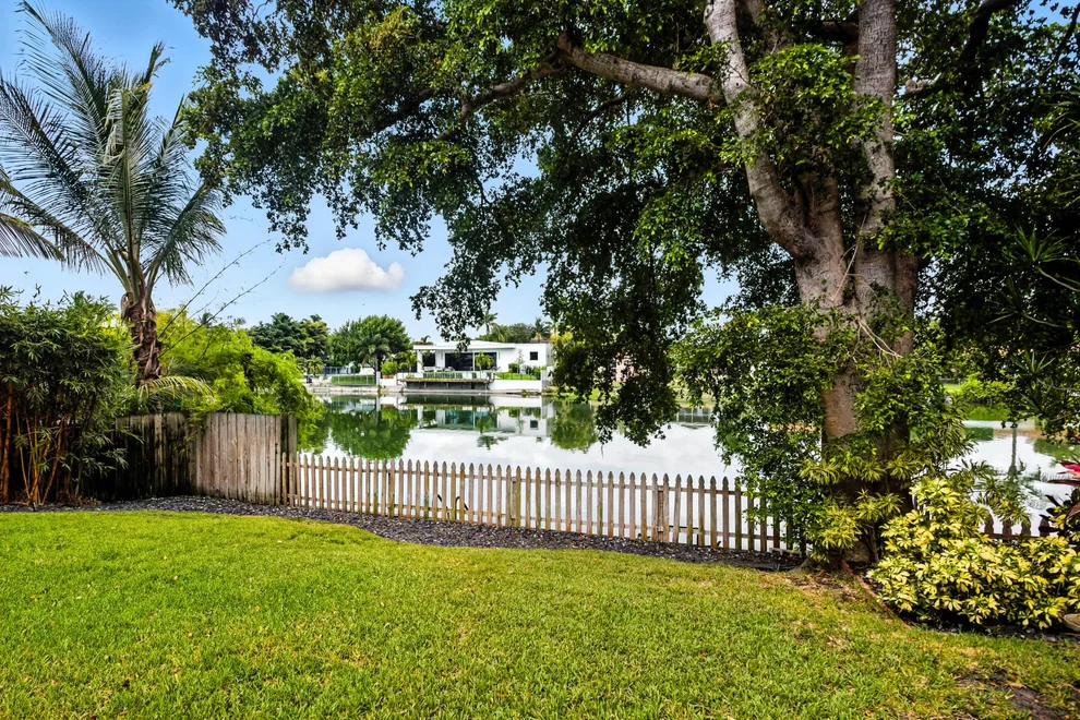 Unit for sale at 1625 NE 20th Avenue, Fort Lauderdale, FL 33305