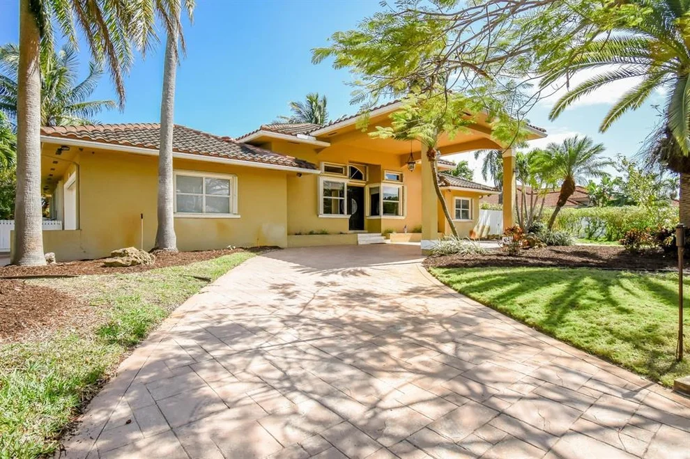 Unit for sale at 17615 SW 80th Court, Palmetto Bay, FL 33157