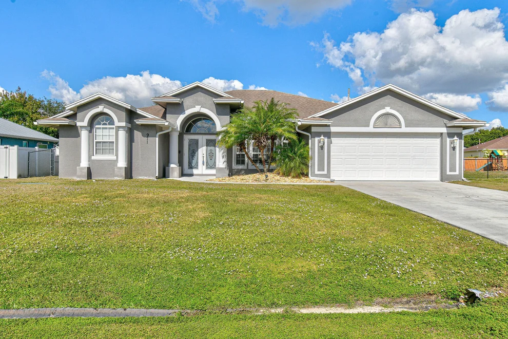Unit for sale at 971 SW Mccomb Avenue, Port St Lucie, FL 34953