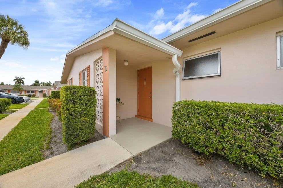 Unit for sale at 2691 Dudley Dr Drive E, West Palm Beach, FL 33415