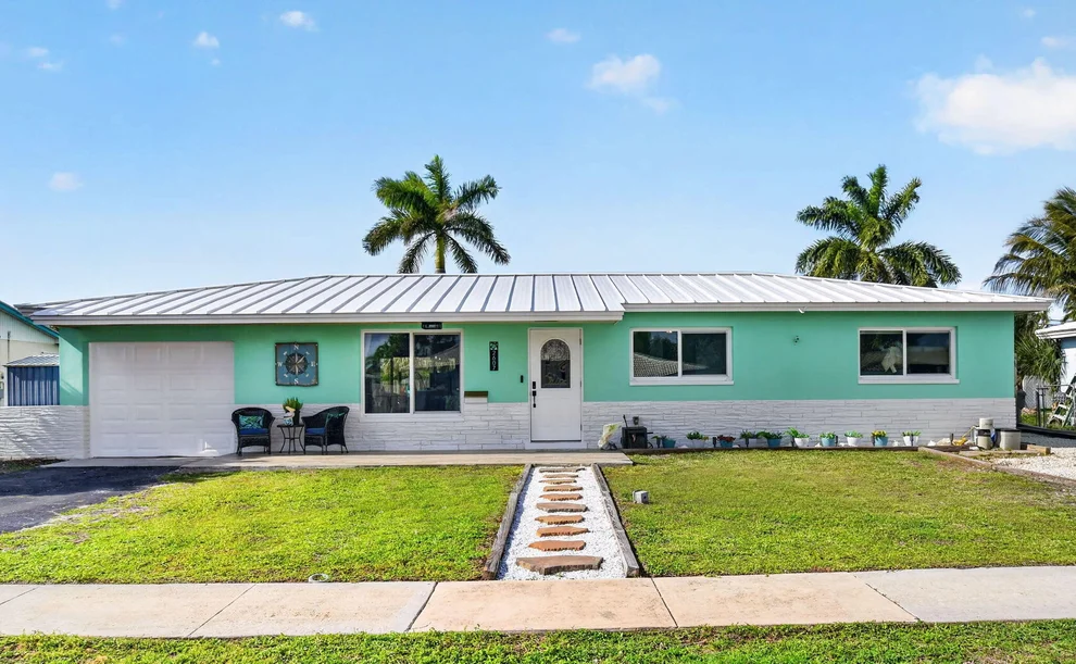 Unit for sale at 2607 W End Road, West Palm Beach, FL 33406