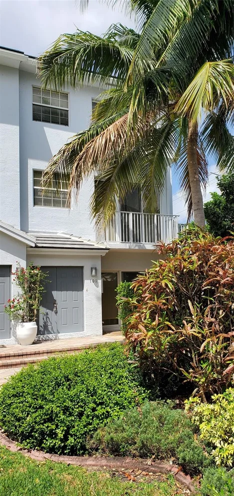 Unit for sale at 2725 NE 8th Avenue, Wilton Manors, FL 33334
