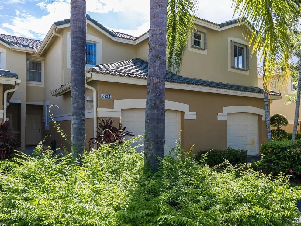 Unit for sale at 2434 Cordoba Bend, Weston, FL 33327