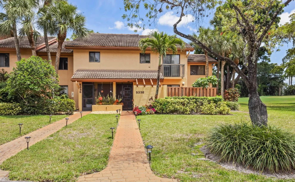 Unit for sale at 5338 S Fountains Dr Drive S, Lake Worth, FL 33467