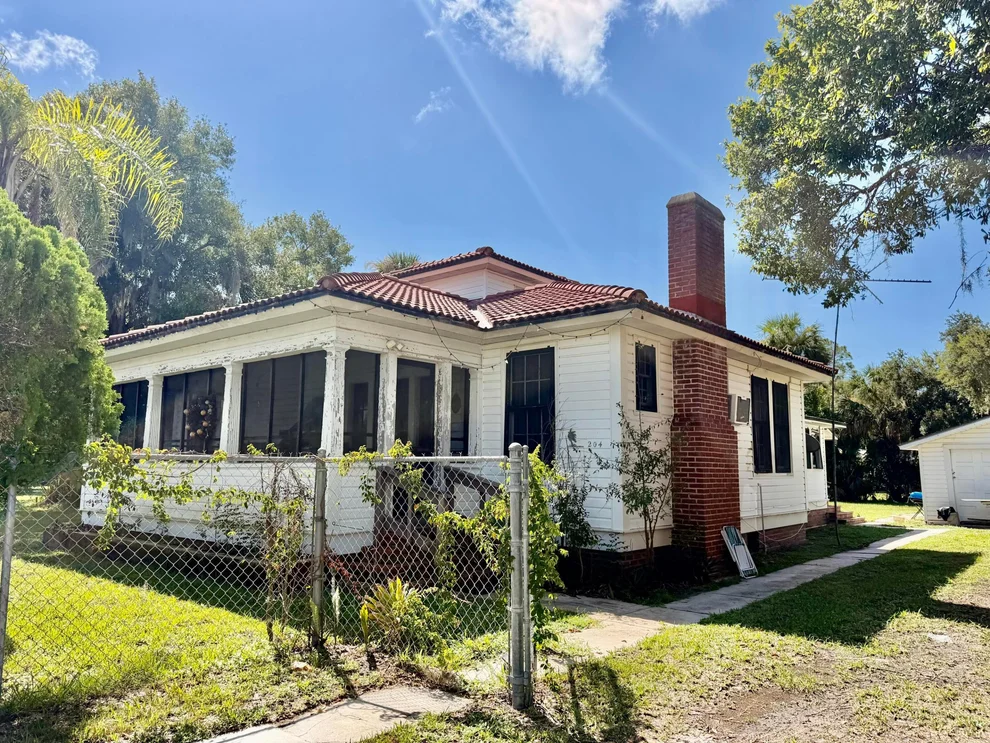Unit for sale at 202 SE 4TH Street, Okeechobee, FL 34974
