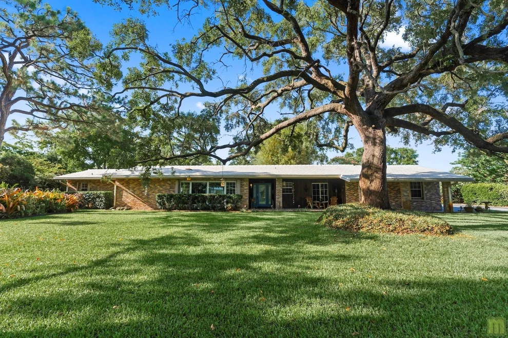 Unit for sale at 4500 Cedar Hill Road, Coconut Creek, FL 33066