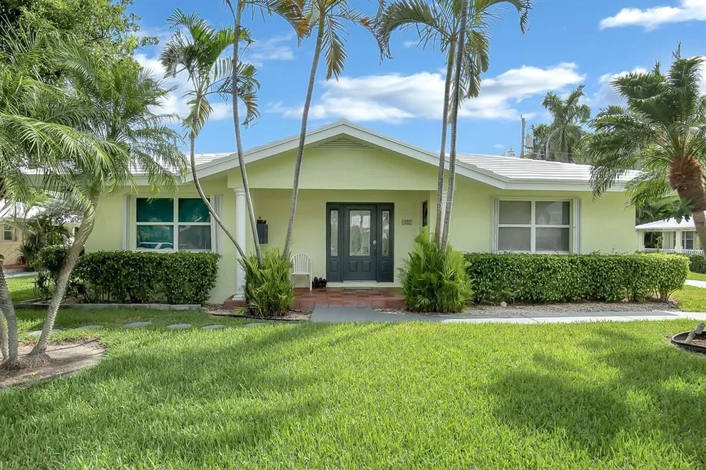 Unit for sale at 434 NE Wavecrest Way, Boca Raton, FL 33432