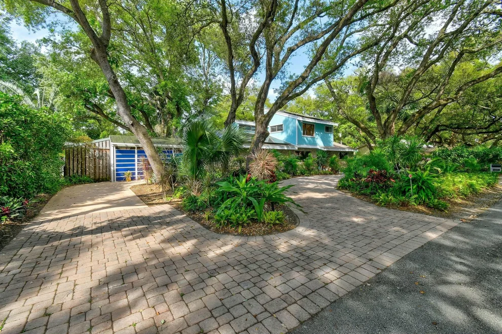 Unit for sale at 2351 Snug Harbor Drive, Palm Beach Gardens, FL 33410