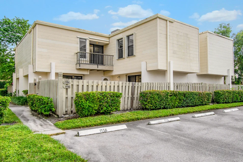 Unit for sale at 1554 Shaker Circle, Wellington, FL 33414
