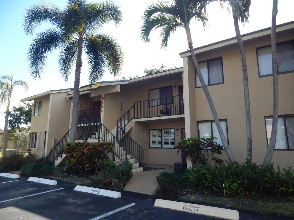 Unit for sale at 120 SE 7th Street, Deerfield Beach, FL 33441
