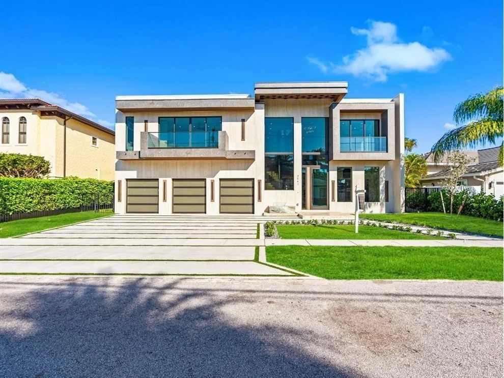 Unit for sale at 2441 NE 48th Court, Lighthouse Point, FL 33064