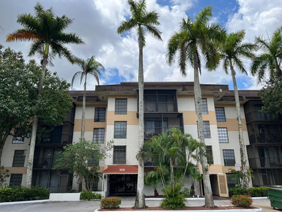 Unit for sale at 5530 NW 44th Street, Lauderhill, FL 33319