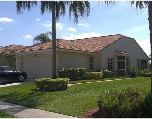 Unit for sale at 6212 Floral Lakes Drive, Delray Beach, FL 33484
