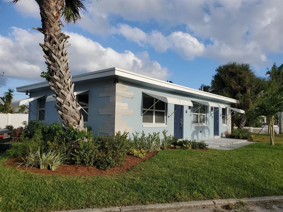 Unit for sale at 502 Lake Osborne Drive, Lake Worth Beach, FL 33461