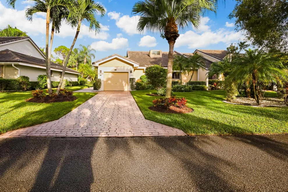 Unit for sale at 6953 Parisian Way, Lake Worth, FL 33467