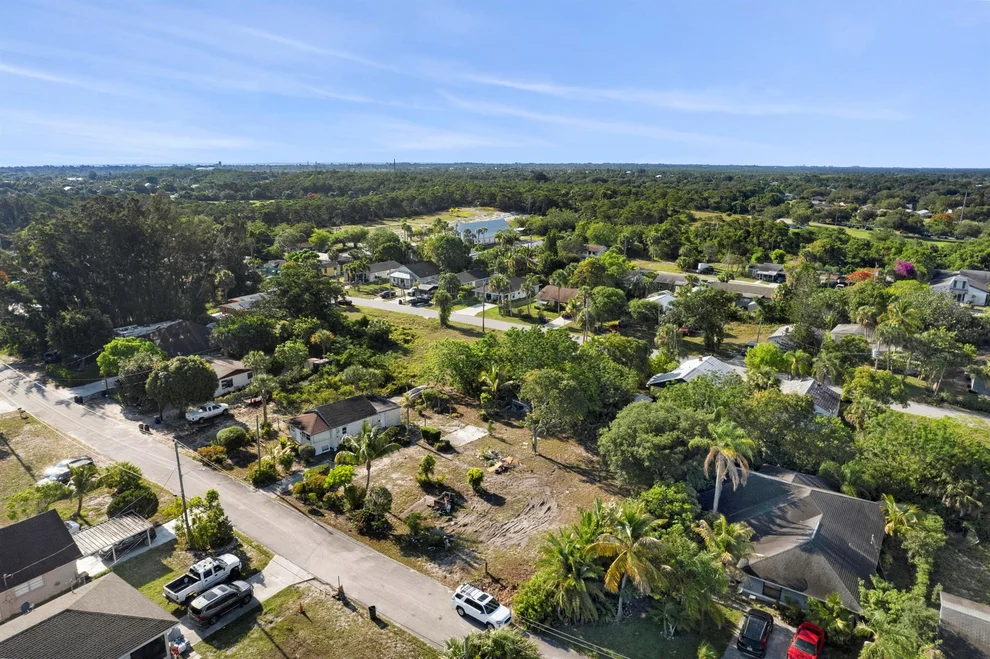 Unit for sale at 8506 SE Eucalyptus Way, Hobe Sound, FL 33455
