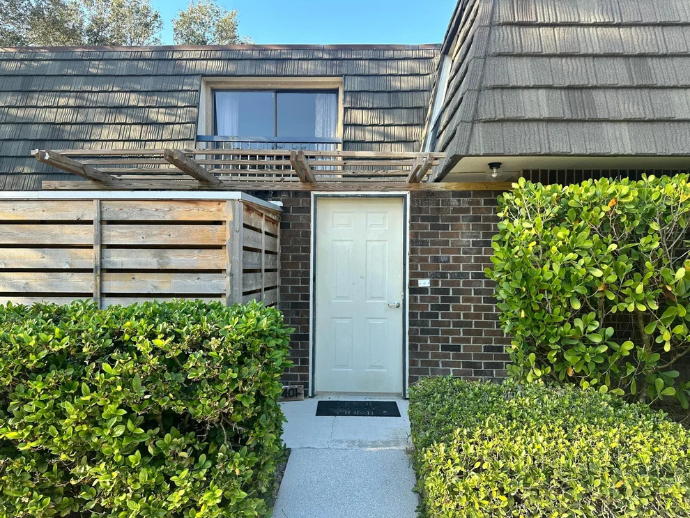 Unit for sale at 401 4th Terrace, Palm Beach Gardens, FL 33418