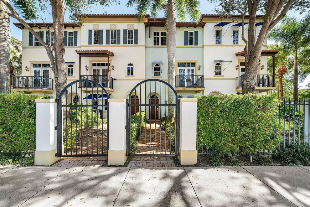 Unit for sale at 3281 Estancia Lane, Boynton Beach, FL 33435