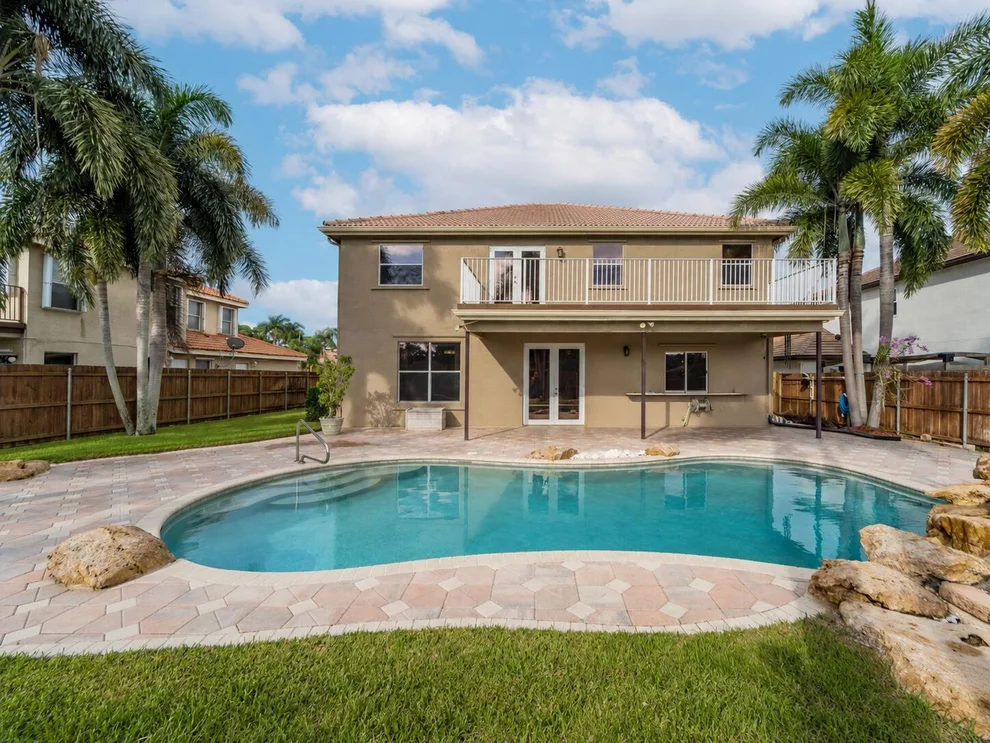 Unit for sale at 5581 Descartes Circle, Boynton Beach, FL 33472