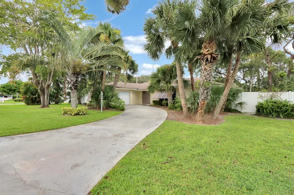 Unit for sale at 574 N Dover Road, Tequesta, FL 33469