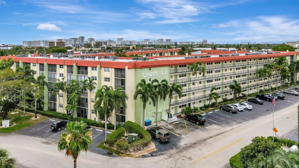 Unit for sale at 5300 NE 24th Terrace, Fort Lauderdale, FL 33308