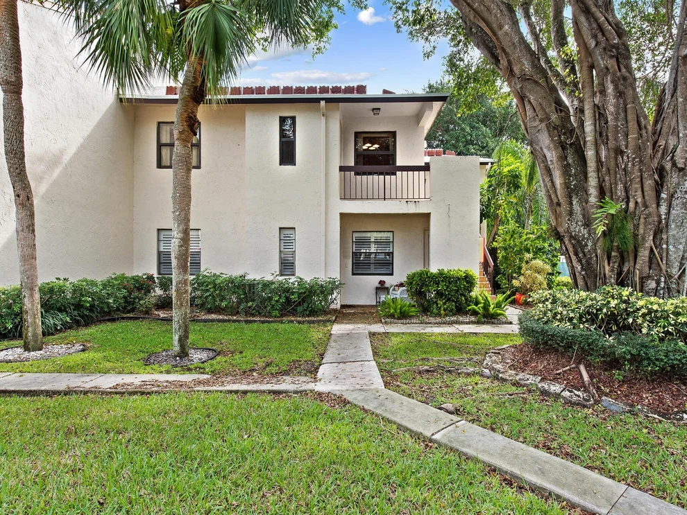 Unit for sale at 7956 Eastlake Drive, Boca Raton, FL 33433