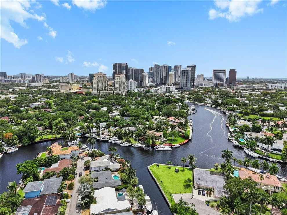 Unit for sale at 522 SW 9th Terrace, Fort Lauderdale, FL 33312