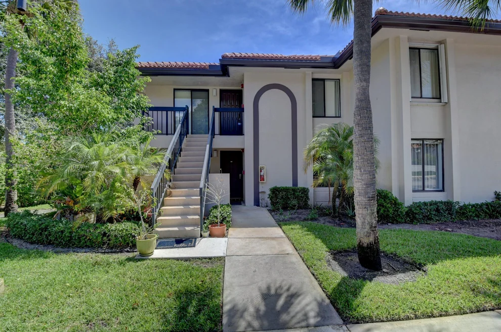 Unit for sale at 5200 E Club Circle, Boca Raton, FL 33487