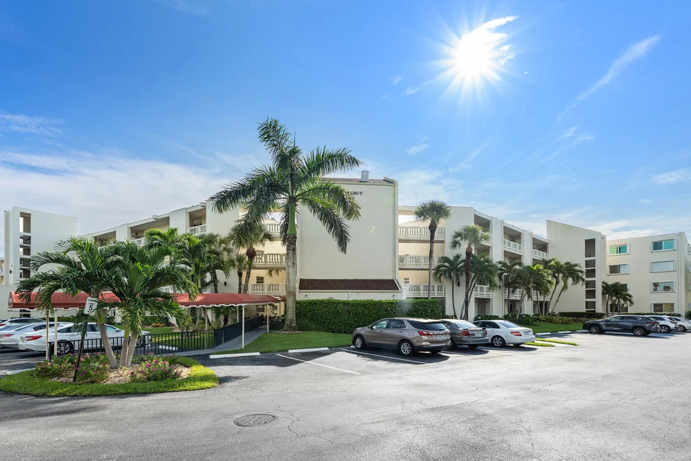 Unit for sale at 6768 10TH Avenue N, Lake Worth, FL 33467