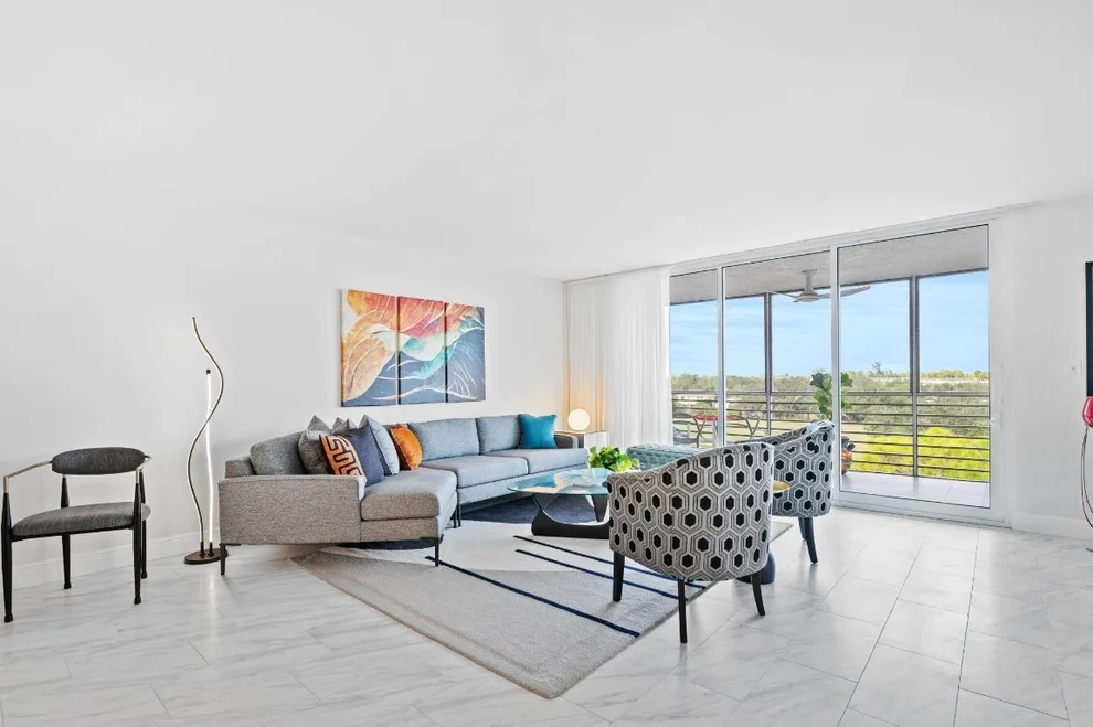 Unit for sale at 3505 Oaks Way, Pompano Beach, FL 33069