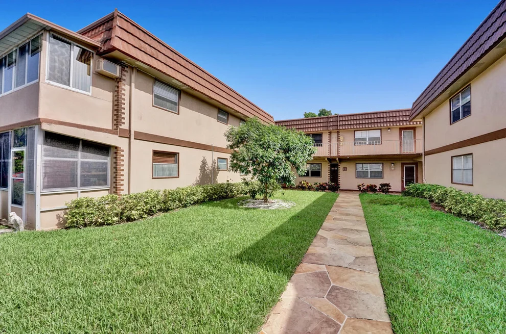 Unit for sale at 333 Brittany G, Delray Beach, FL 33446