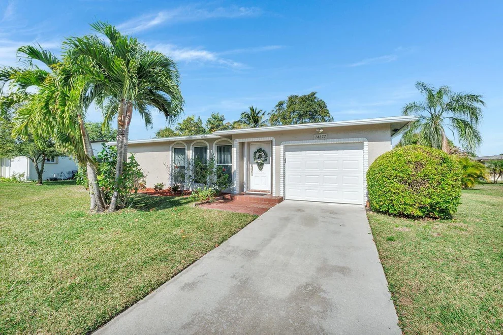 Unit for sale at 14677 Shadow Wood Lane, Delray Beach, FL 33484