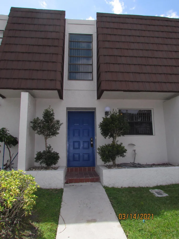 Unit for sale at 1562 NW 89th Terrace, Pembroke Pines, FL 33024