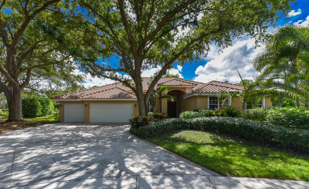 Unit for sale at 24 Victorian Lane, Jupiter, FL 33458