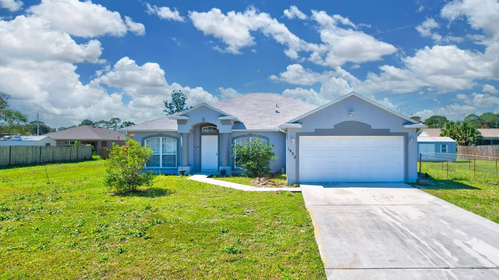 Unit for sale at 1922 SE Aires Lane, Port St Lucie, FL 34984