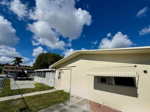 Unit for sale at 271 SW 11th Avenue, Hallandale Beach, FL 33009