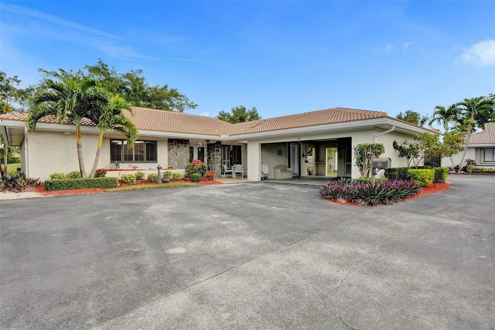 Unit for sale at 3650 N 36th Avenue, Hollywood, FL 33021