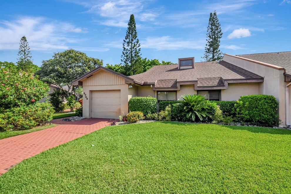 Unit for sale at 6749 Versailles Court, Lake Worth, FL 33467