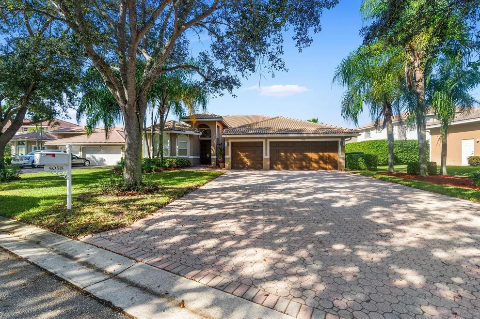 Unit for sale at 5058 NW 123rd Avenue, Coral Springs, FL 33076