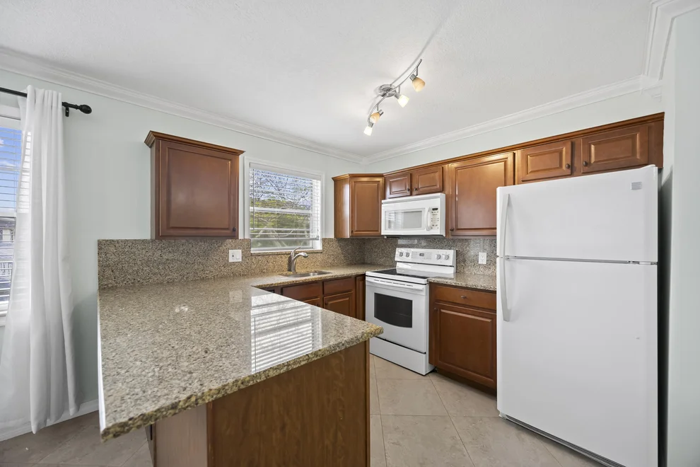 Unit for sale at 144 Canterbury F, West Palm Beach, FL 33417