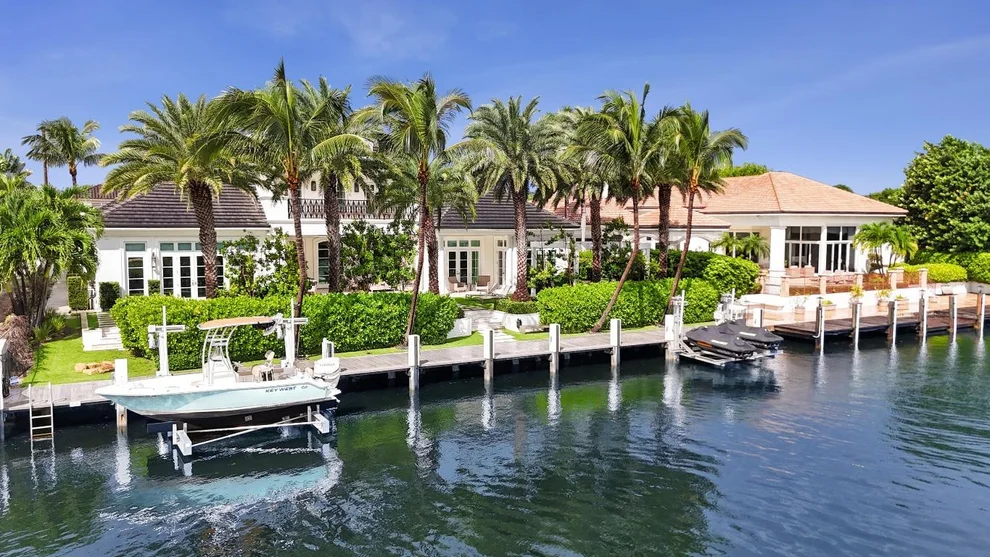Unit for sale at 5120 NE 31 Avenue, Lighthouse Point, FL 33064