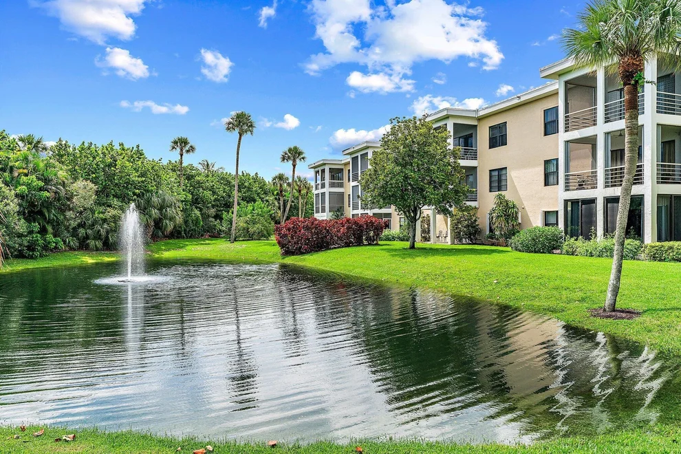 Unit for sale at 300 N Highway A1a, Jupiter, FL 33477