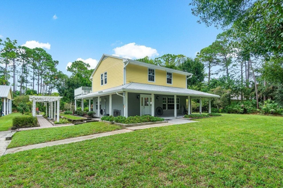 Unit for sale at 15667 Tangerine Boulevard, The Acreage, FL 33470