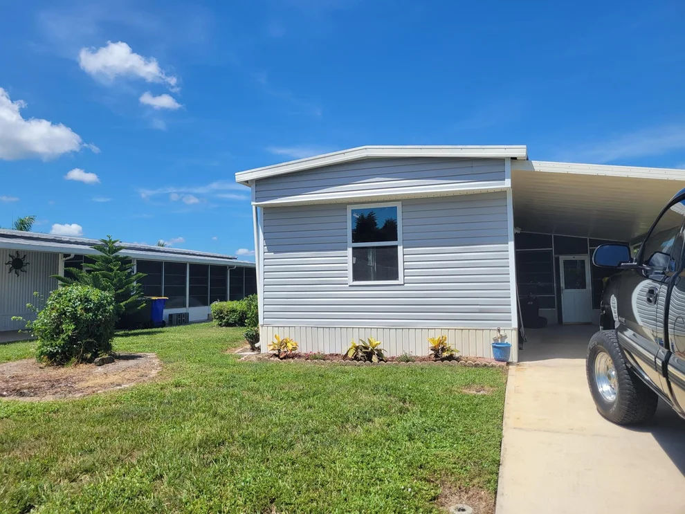 Unit for sale at 8052 SE Homestead Avenue, Hobe Sound, FL 33455