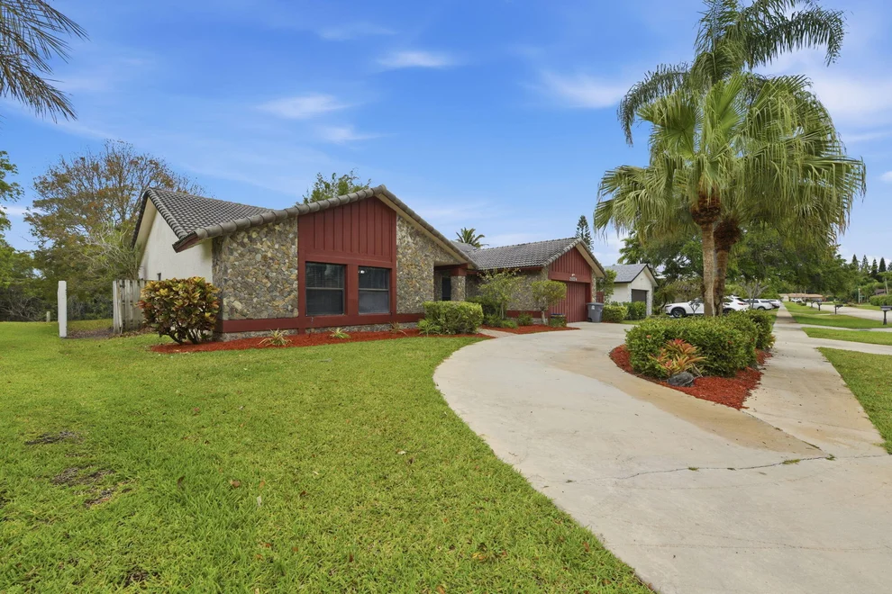Unit for sale at 21074 Shady Vista Lane, Boca Raton, FL 33428