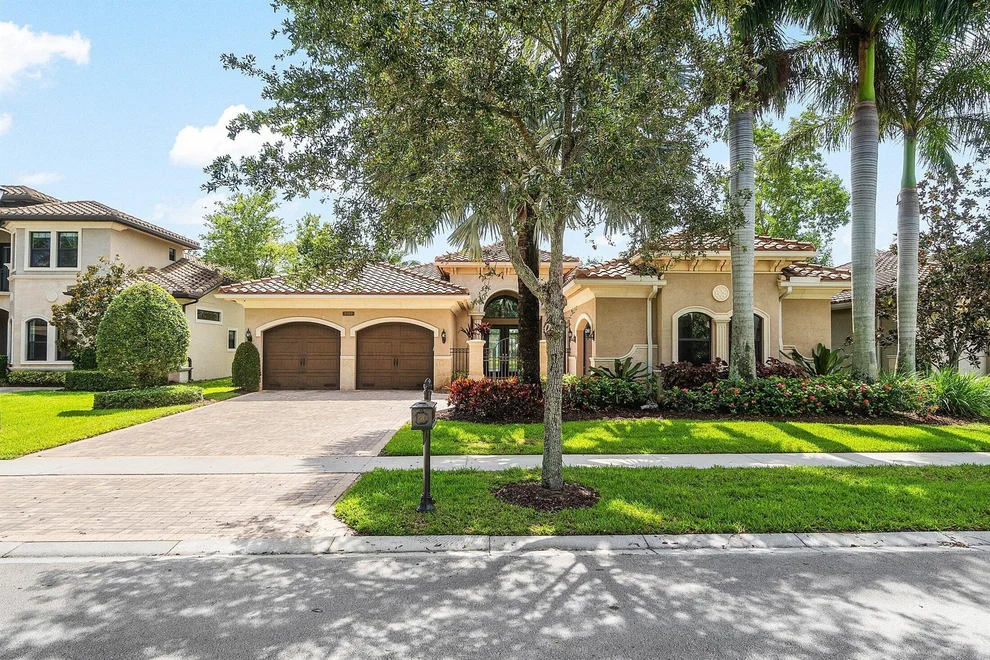 Unit for sale at 8389 Hawks Gully Avenue, Delray Beach, FL 33446