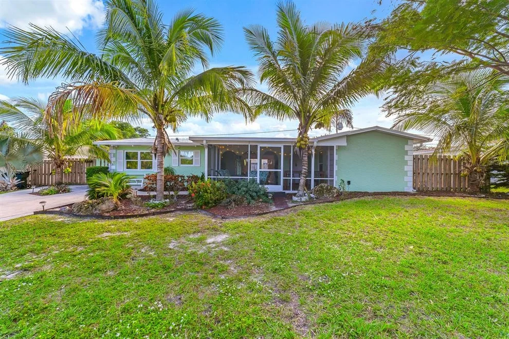 Unit for sale at 217 SW Indian Groves Drive, Stuart, FL 34994